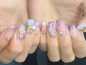 ブラン(Blanc)/マーメイドネイル