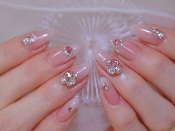 幻之花ネイルの写真/【お得な¥2000オフクーポンあります☆】上品シンプルネイルだからこそ爪の形・フォルムで差がつく手元に。