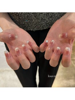 ルーヴル(LOUVRE)/チークネイル♪