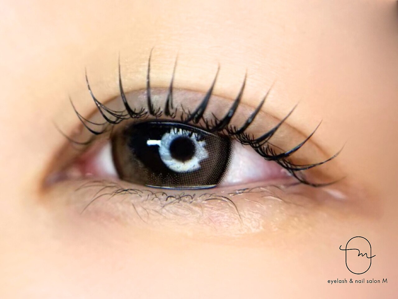 新導入記念クーポン【eye】LEDフラットラッシュ100本《コーティング付》