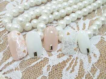 ネイルサロン エクール(Axceorr)/大人可愛いレースネイル