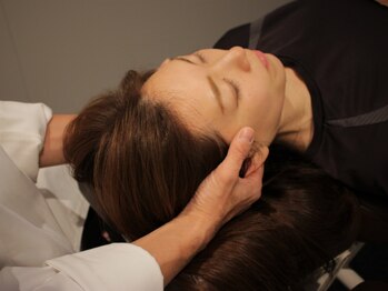 大阪カイロプラクティックセンター/小顔矯正で顔周りすっきり◎