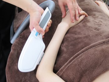 カフー(KAFUU)/【腕脱毛イメージ】