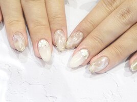 ホワイトニュアンスネイル！