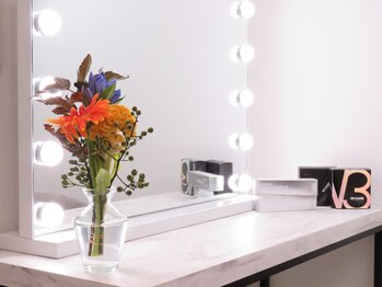 リア 自由が丘(REA)/【店内】ドレッサー完備