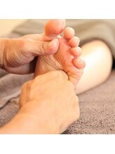 トモ 岐阜店(TOMO)/足つぼ６０分【美脚効果あり】