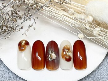 ネイルルームシャイン/