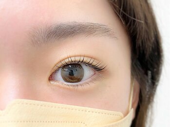リリーラッシュ 国分寺南口店(LilyLash)の写真/《今までまつ毛が上がらなかった方必見》理想通りのパッチリ上向きまつ毛が叶う！豊富なメニューをご用意◎