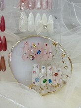 クイーンズネイル(Queeens nail)/宝石ネイル