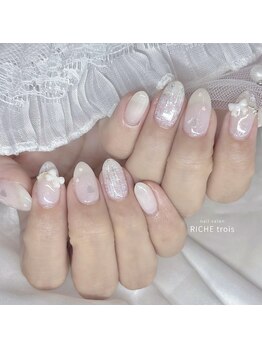 リッシュ トロワ(RICHE trois)/ガーリーツイードネイル