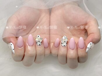 エムプラスネイル 新宿(M+Nail)/持ちこみデザイン