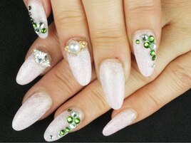 スカルプ　¥10120/ジェル　¥7920