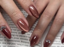 プチボヌール(Petit bonheur)/マグネットネイル