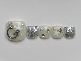 スターピアス￥9500