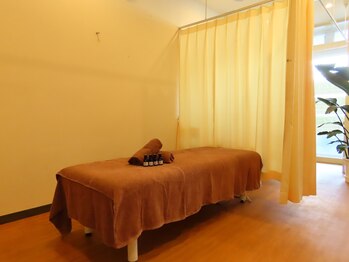 リ フリー 宮の森店(Re'free)/シンプルな店内