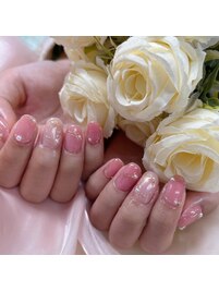 淡いピンクネイル