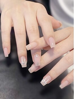 レア(Le'a)の写真/上品モテ可愛ネイルで好感度UP♪SNSで話題のデザインを豊富にご用意！爪の形や肌の色に合わせてご提案も◎