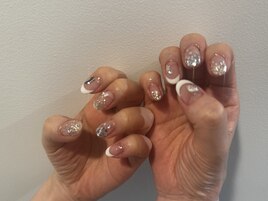 フレンチ＆キラキラネイル