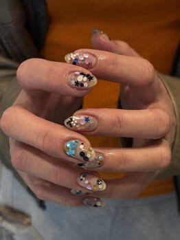 ホーム オオサカ(HOME OSAKA)の写真/個性派な一癖ネイルが定評◇抜群なセンスで独創的なネイリストがあなただけのお気に入りデザインをご提供!