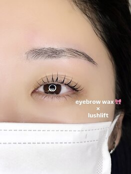 ジニ(JINI)/パリジェンヌorパーマ+眉毛wax