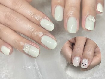 グリーンカラーネイル♪