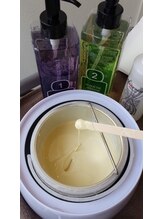 アンベリィ(Embellir)/その場でツルツルうなじ wax