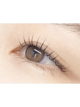 ナチュラル上品な目元にしたい