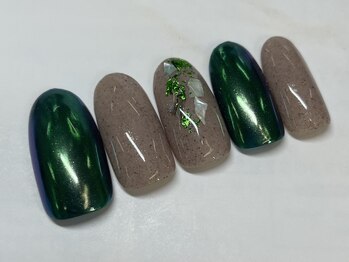 ルミエ(Lumie)/グリーンミラーネイル