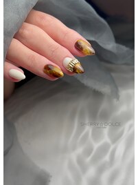 B.トレンドデザインネイルアート