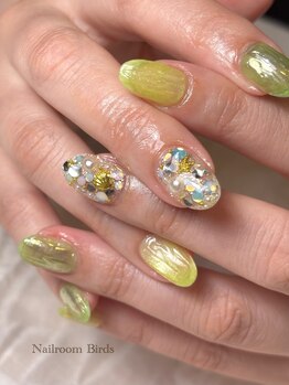 バーズ(Birds)/夏のビジューネイル♪