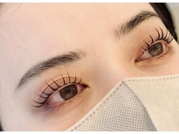 EYE&NAIL YUZUME高岡店【パリジェンヌ/フラットラッシュ】【10/1 NEW OPEN（予定）】 の写真/【豊富なロッドで理想の目元を叶える♪】一重・奥二重さんも◎理想の上向きまつ毛へ