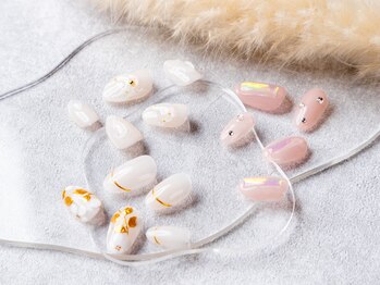 フチュール(futur)の写真/【パラジェル使用】大人上品なシンプルネイルや、オフィスでも浮かない綺麗めデザインもお任せください♪