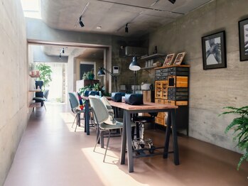 エンビー 下北沢(em.b)