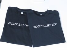 BODY SCIENCE 銀座店の雰囲気（ウェア・タオル・ウォーターサーバー・プロテインまで全て無料！）