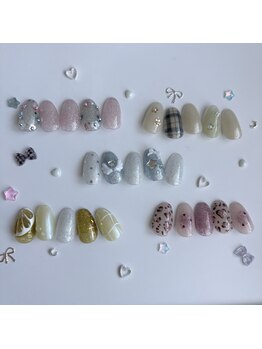 チーネイル(Chii_Nail)の写真/<200種以上のサンプル>肌に当てて選べる似合わせカラー◎複数デザインの組み合わせも自由自在♪
