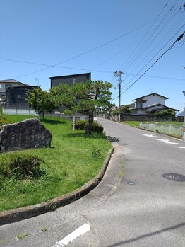 ぐっすりん/写真で道案内(団地入口)