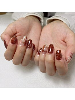 フローリア(Floria)/初回オフ無料　秋チェックネイル