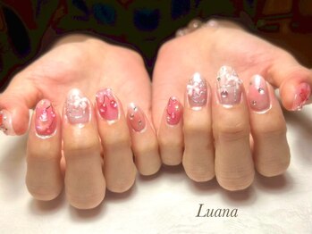 ルアナ(Luana)/綺麗めニュアンスネイル