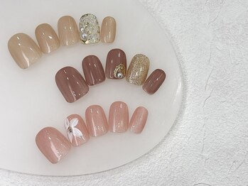 ビーズネイル バイブレス イオンタウン泉大沢店(B's Nail by.BLESS)の写真/ショートネイルだからこそ可愛い♪スピーディー施術で洗練された大人可愛い上質nailを創り上げます☆