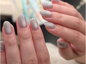 ロアニ(LOANI)の写真/マグネット・ワンカラー4500円で指先輝く！いつきてもオフ無料が嬉しいサロン♪