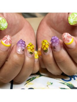 トータルサロン 白べぇーっ プラス/フルーツネイル