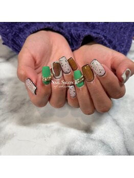 ネイルサロン R/スタイリングコース