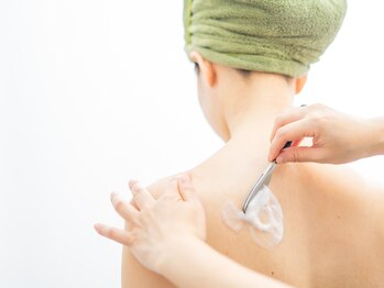 アメジスト(amethyst)/背中 シェービング