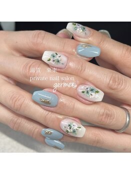 爽やかなカラーとドライフラワー