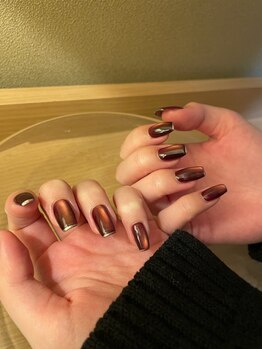 ユーアンドアイ 板橋前野町(U&I)/秋冬にオススメマグネットネイル