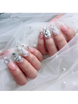 アートネイル ギャラリー(Art nail Gallery)/キラキラ贅沢デザイン