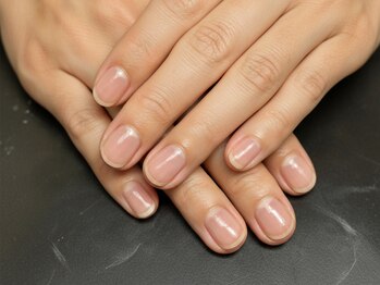 ザブロウクラブ 東京池袋店(The BROW CLUB)の写真/【池袋徒歩3分】メンズ専門のハンドケアで清潔感のある好印象な指先に。ネイル初心者の方も安心◎