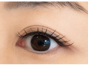 サラ デ ミレ(Sala de milae)の写真/【話題のLEDエクステ導入☆】ナチュラルで上品な目元で第一印象に"品"と"優しさ"を。朝のメイクも時短に♪