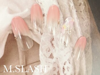 エムスラッシュ ネイル センター北店(M.SLASH)の写真/大人女性が集うサロン♪【M.SLASH センター北店】シンプルで上品、ケア重視のネイルをご提供致します！