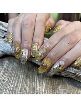 爪屋べっぴん堂/ひまわりネイル